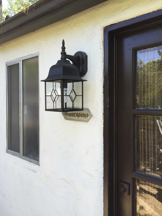 Entrance to Guest House - 4721 Cartwright Ave