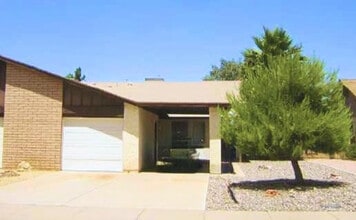 Building Photo - 1436 E El Parque Dr