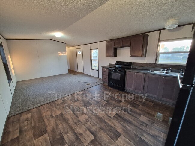 Building Photo - 16213 County Rd 1525