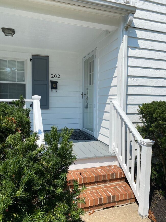 Building Photo - Charming 1935 Historic Home with Modern Upgrades – 3 Bed, 1.5 Bath – Downtown Aberdeen, MD