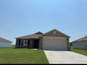 Building Photo - Brand New Built 3 Bedroom House