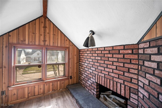 Building Photo - 15419 Edgewood Ave