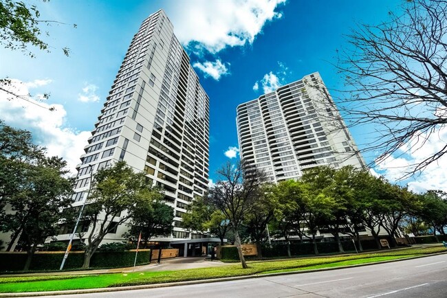 Building Photo - 15 Greenway Plaza