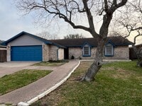 Building Photo - UPDATED HOME WITH BONUS ROOM