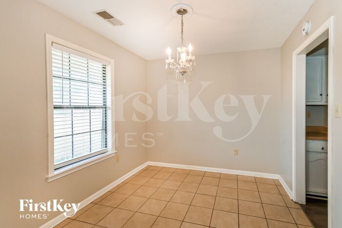 Building Photo - 7185 Ransdorp Dr