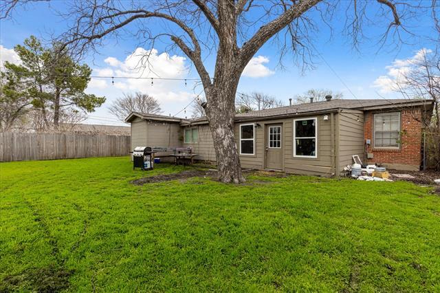 Building Photo - 4016 Acacia St