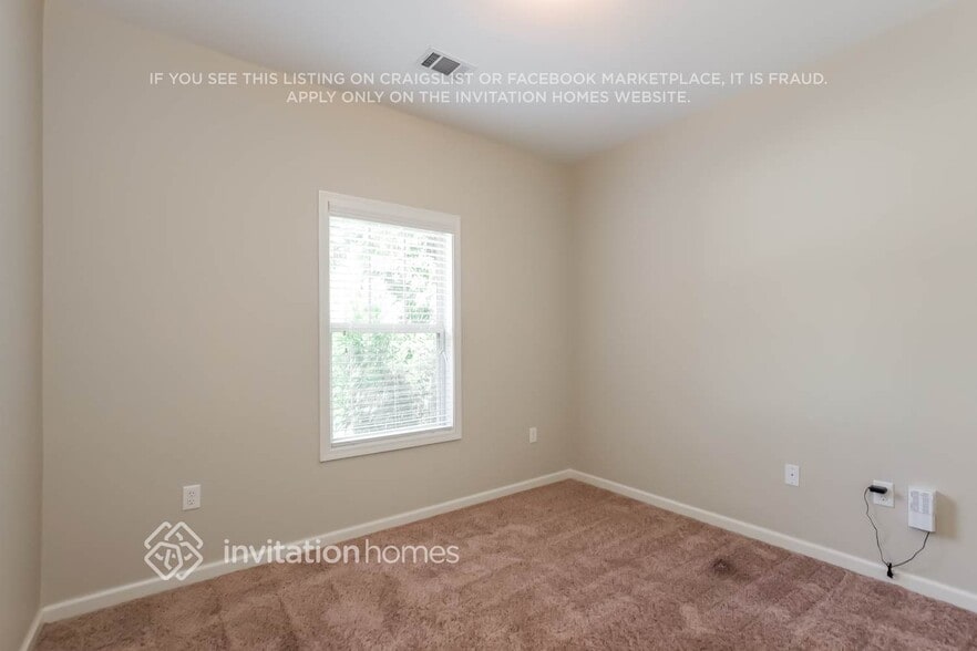 Building Photo - 229 Meadow Point