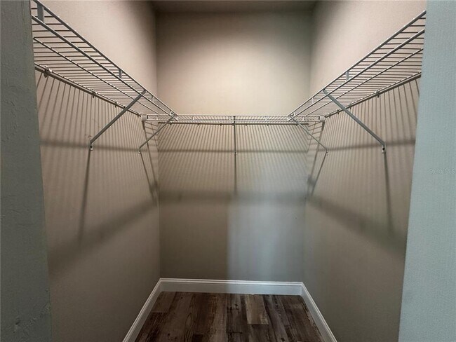 Building Photo - 1123 Albany Ave