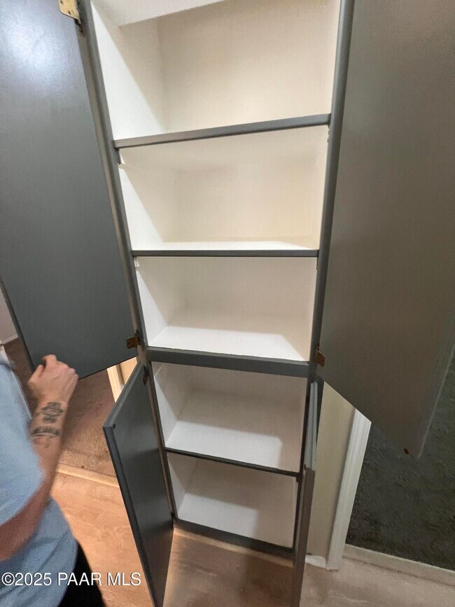 Building Photo - 8860 E Yavapai Rd