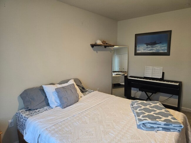 Building Photo - Recently constructed McKinleyville home fe...