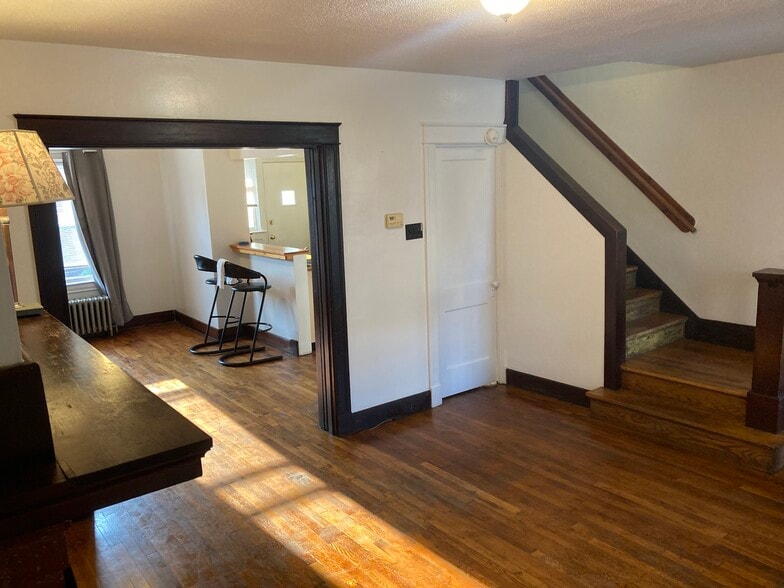 Primary Photo - 3254 Dawson St