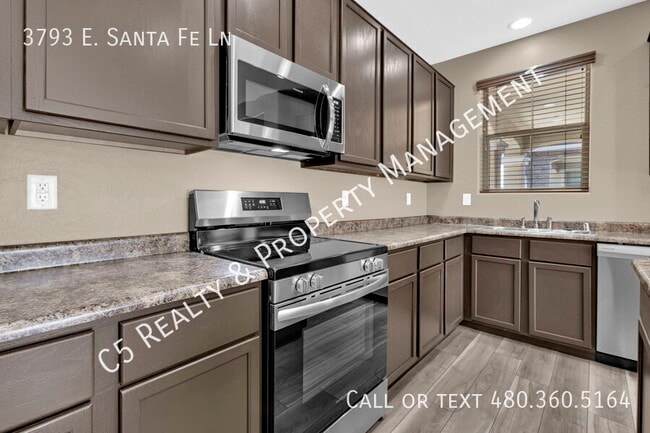 Building Photo - 3793 E Santa Fe Ln