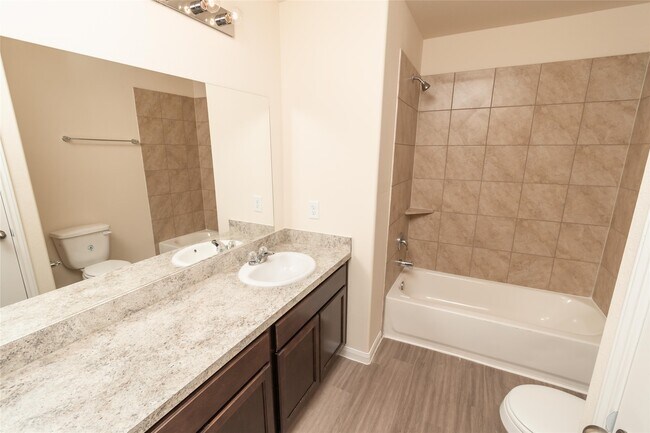 Building Photo - 4231 Silver Ranch Rd