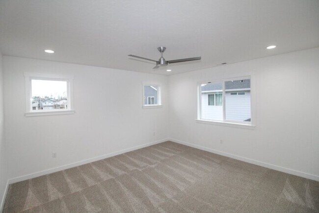 Building Photo - BRAND NEW HOME WITH ALL THE UPGRADES 4bed 2.5bath 2326sf 2 Car Garage