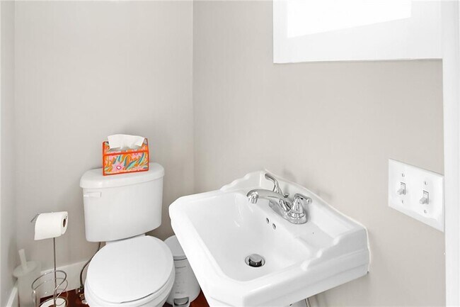 Building Photo - 1 Conrad Ct