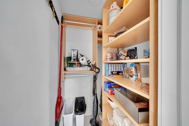 Building Photo - 2871 N Ocean Blvd