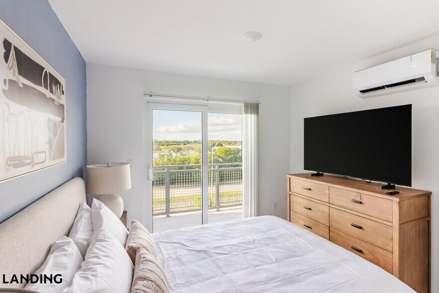 Building Photo - 25850 SW 140th Ct