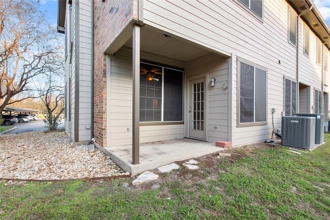 Building Photo - 12401 Los Indios Trail