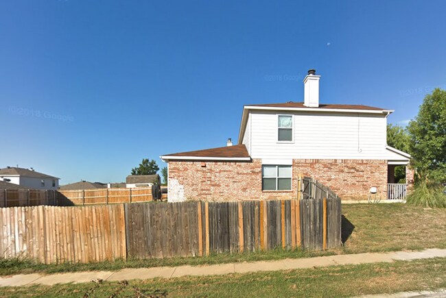 Building Photo - 1410 Cloyne Dr