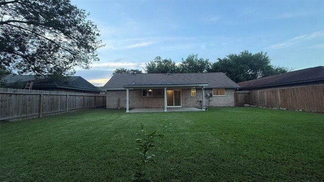 Building Photo - 7107 Sawmill Trail