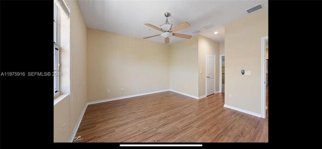 Building Photo - 259 SW 7th Ct