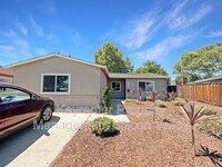 Building Photo - 3115 Calzar Dr