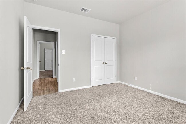 Building Photo - 10220 Goose Creek Ln