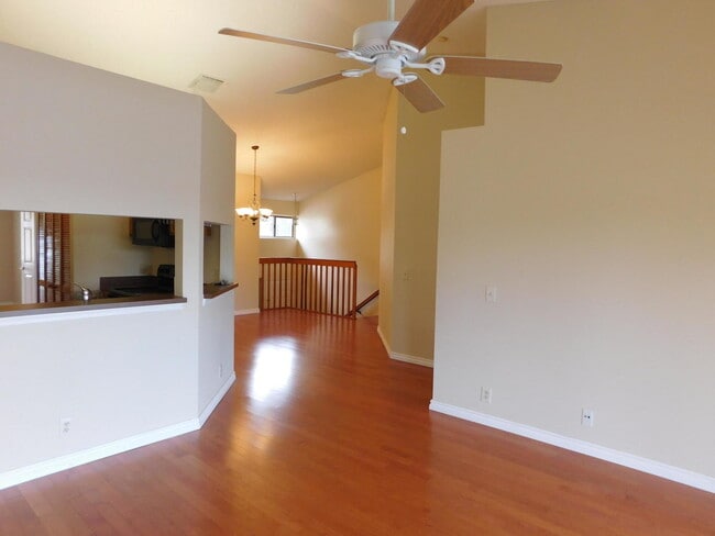 Building Photo - 21 Vía De Casas Sur