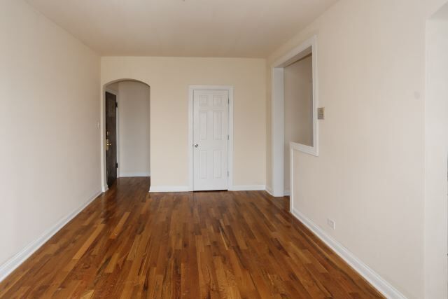 Building Photo - 4854 N Damen Ave