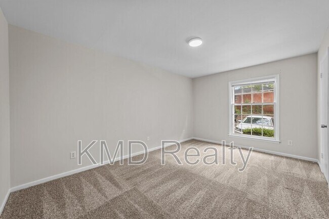 Building Photo - 4605 Coronado Dr