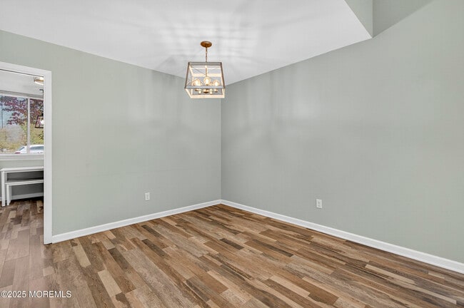 Building Photo - 14 Carol Ct