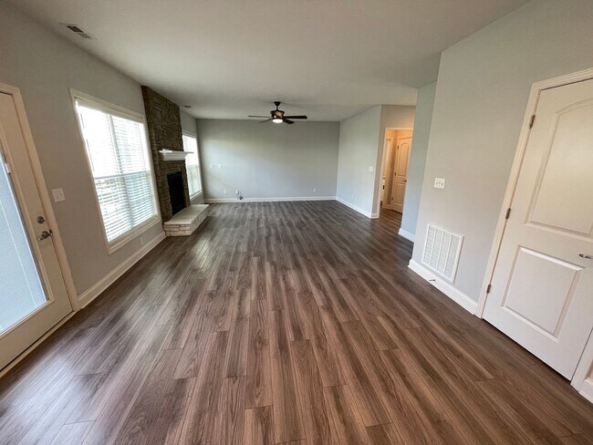 Building Photo - East Jefferson County Home For Rent