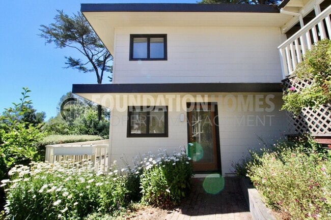 Building Photo - Charming 1BD/1BA in Mill Valley - Bay View...