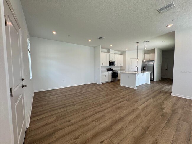 Building Photo - 301 Platform Ln