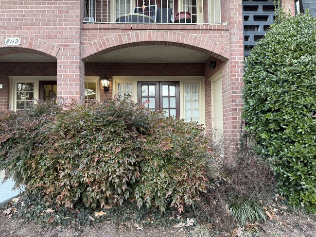 Front, patio door, winter - 8112 Colony Point Rd