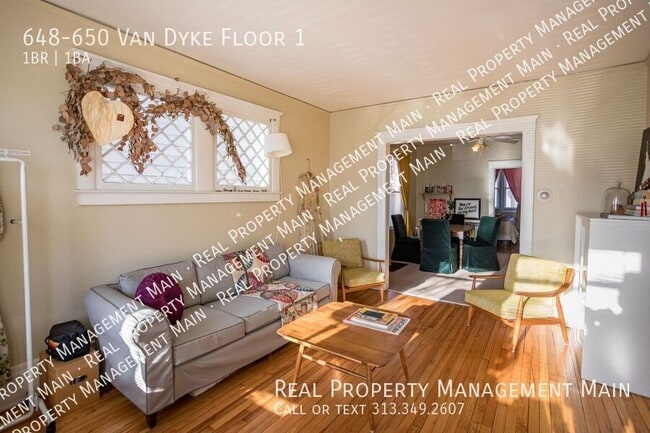 Building Photo - 648-650 Van Dyke Floor 1-