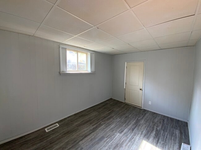 Building Photo - 624 Grant St