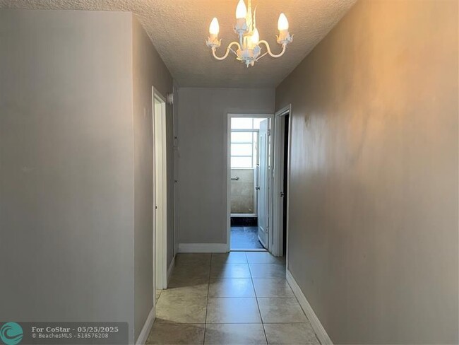 Building Photo - 345 N Fort Lauderdale Beach Blvd