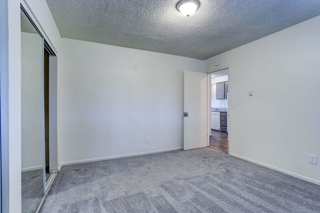 Building Photo - Look no Further, Tyee offers a SUPER 2bed/...