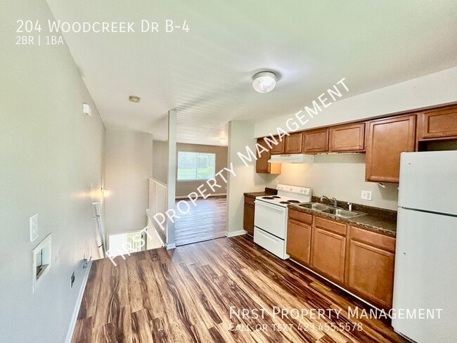 Building Photo - 204 Woodcreek Dr