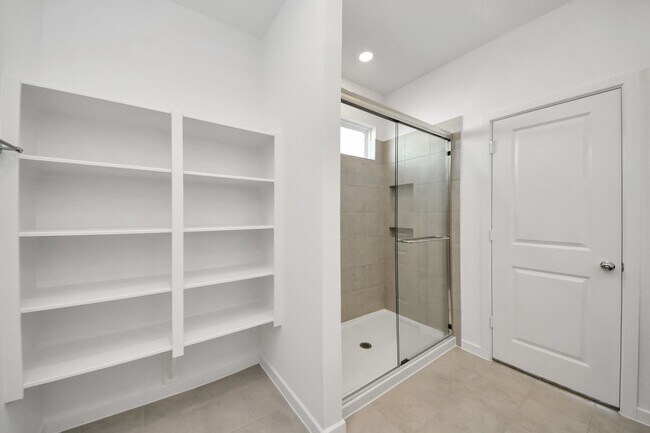 Building Photo - 9026 Selwyn Pointe Wy