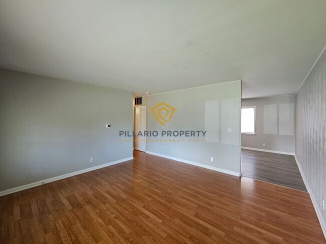 Building Photo - Charming 3-Bedroom Ranch with Detached Gar...