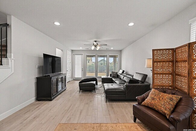 Building Photo - 14422 Hondo Knot