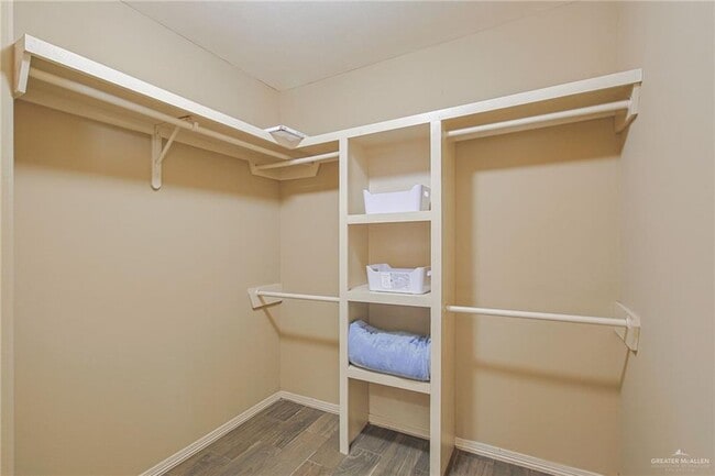 Building Photo - 30 S 48th Ln