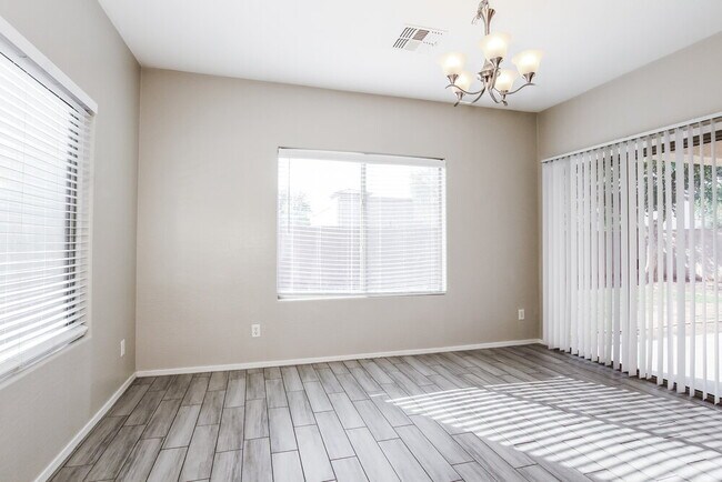 Building Photo - 13797 W Redfield Rd