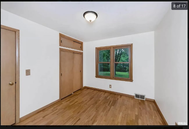 Building Photo - 224 Mt Aire Dr