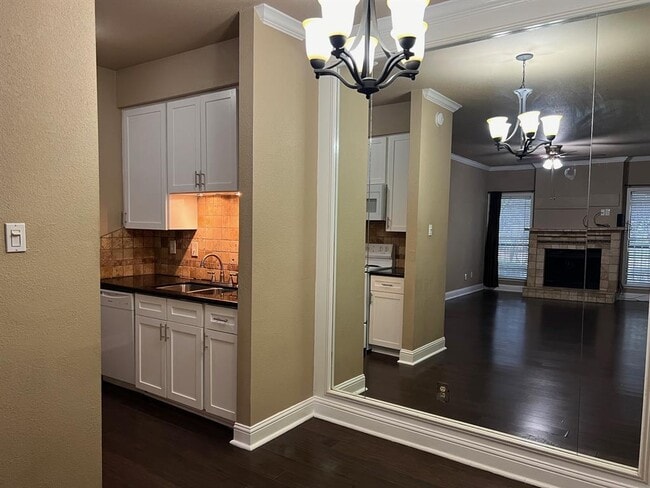 Building Photo - 7950 N Stadium Dr