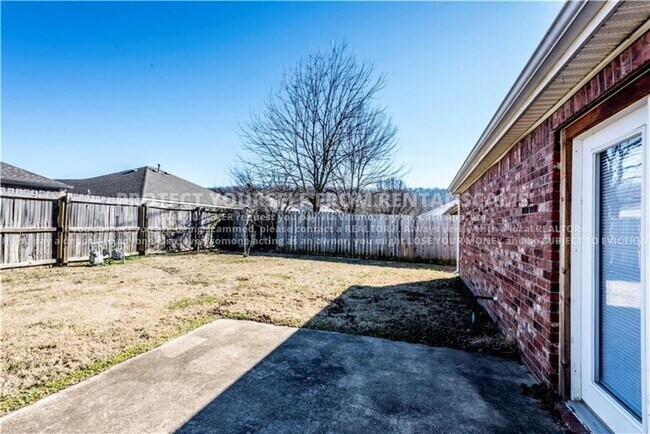 Building Photo - 1348 S Jasmine Ln