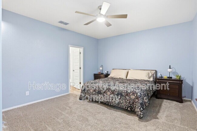 Building Photo - 13250 Hagerd Lp
