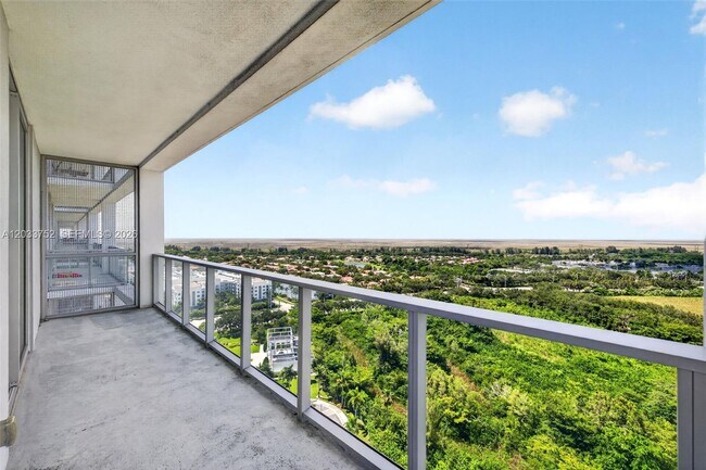 Building Photo - 2000 Metropica Wy